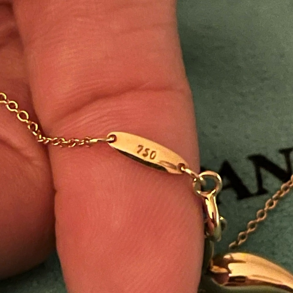 Tiffany & Co. Elsa Peretti® Teardrop Pendant  Necklace in 18k Yellow Gold - Picture 9 of 9